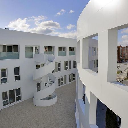 Apartamentos Irenaz Vitoria-Gasteiz Exteriör bild